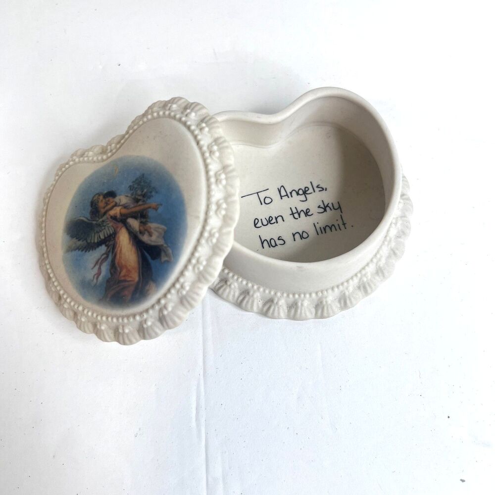Womacks Collectibles Heart Shaped Porcelain Ceramic Trinket Box Angels USA Made